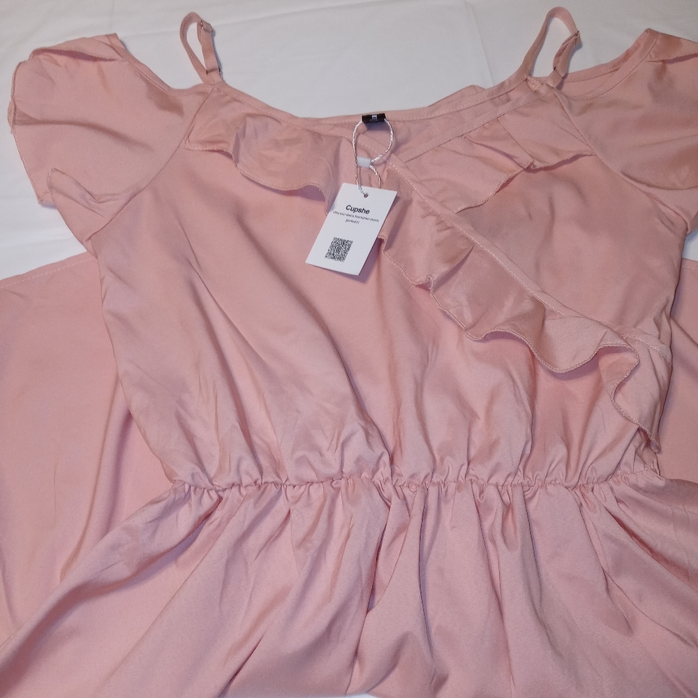 Cupshe Cold Shoulder Ruffle Dress - Picture 3 of 5